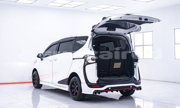 Buy Used Toyota Sienta White Car in Bangkok in Bangkok Buy Used Toyota Sienta White Car in Bangkok in Bangkok