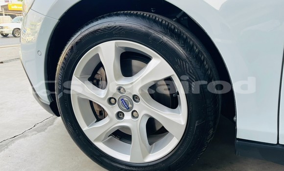 Buy Used Volvo V40 White Car in Nonthaburi in Nonthaburi Buy Used Volvo V40 White Car in Nonthaburi in Nonthaburi