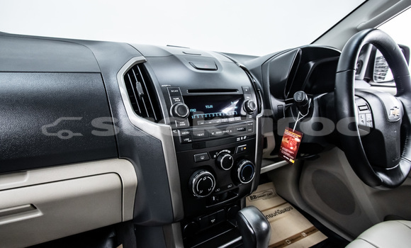 ซื้อ รถมือสอง Chevrolet TrailBlazer สีแดง รถยนต์ ใน %{เมือง} ใน กรุงเทพมหานคร ซื้อ รถมือสอง Chevrolet TrailBlazer สีแดง รถยนต์ ใน %{เมือง} ใน กรุงเทพมหานคร