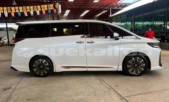 Buy Used Toyota Vellfire White Car in Nonthaburi in Nonthaburi Buy Used Toyota Vellfire White Car in Nonthaburi in Nonthaburi