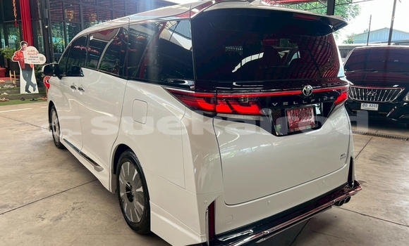 Buy Used Toyota Vellfire White Car in Nonthaburi in Nonthaburi Buy Used Toyota Vellfire White Car in Nonthaburi in Nonthaburi