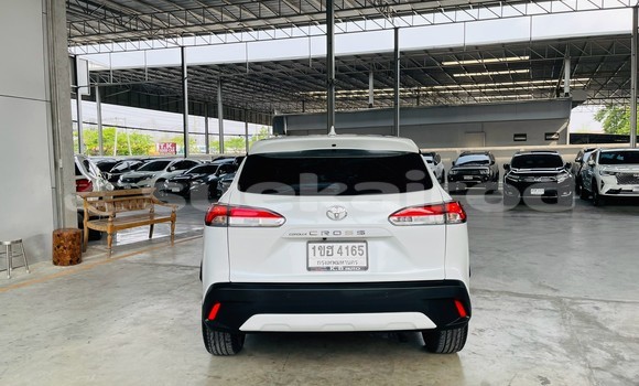 Buy Used Toyota Corolla Cross White Car in Nonthaburi in Nonthaburi Buy Used Toyota Corolla Cross White Car in Nonthaburi in Nonthaburi