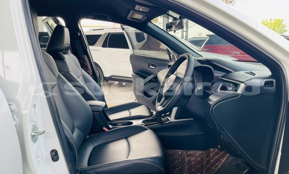 Buy Used Toyota Corolla Cross White Car in Nonthaburi in Nonthaburi Buy Used Toyota Corolla Cross White Car in Nonthaburi in Nonthaburi