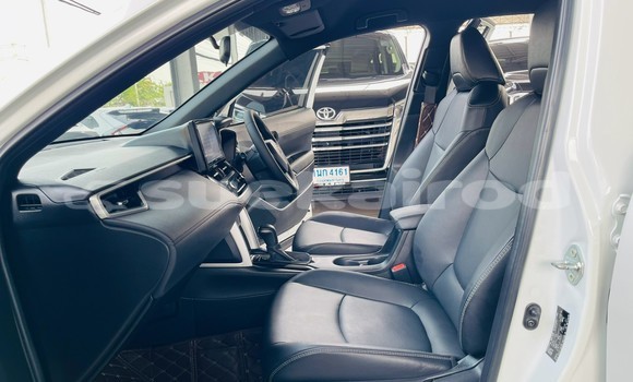 Buy Used Toyota Corolla Cross White Car in Nonthaburi in Nonthaburi Buy Used Toyota Corolla Cross White Car in Nonthaburi in Nonthaburi