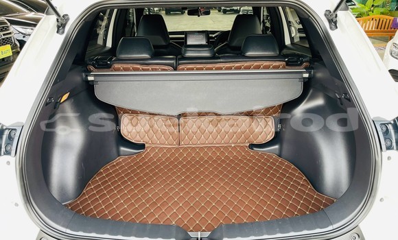 Buy Used Toyota Corolla Cross White Car in Nonthaburi in Nonthaburi Buy Used Toyota Corolla Cross White Car in Nonthaburi in Nonthaburi