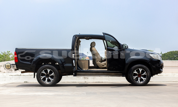 Buy Used Toyota Hiluxe VIGO Black Car in Nonthaburi in Nonthaburi Buy Used Toyota Hiluxe VIGO Black Car in Nonthaburi in Nonthaburi