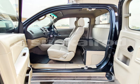 Buy Used Toyota Hiluxe VIGO Black Car in Nonthaburi in Nonthaburi Buy Used Toyota Hiluxe VIGO Black Car in Nonthaburi in Nonthaburi