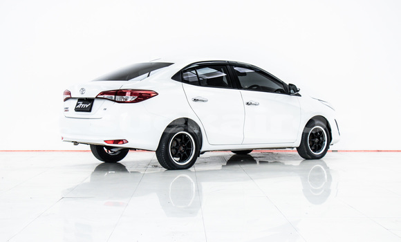 Buy Used Toyota Yaris Ativ White Car in Bangkok in Bangkok Buy Used Toyota Yaris Ativ White Car in Bangkok in Bangkok