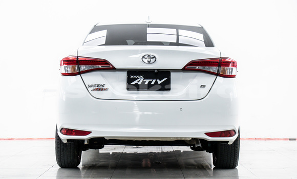 Buy Used Toyota Yaris Ativ White Car in Bangkok in Bangkok Buy Used Toyota Yaris Ativ White Car in Bangkok in Bangkok