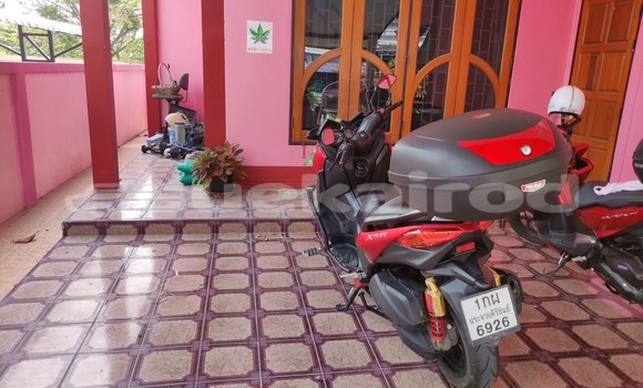 Buy Used Yamaha X-MAX Red Bike in Prachuap Khiri Khan in Prachuap Khiri Khan