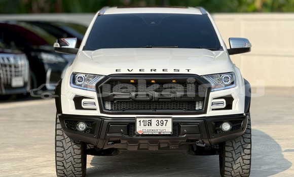 Buy Used Ford Everest White Car in Nonthaburi in Nonthaburi Buy Used Ford Everest White Car in Nonthaburi in Nonthaburi