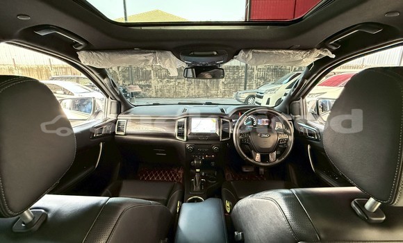 Buy Used Ford Everest White Car in Nonthaburi in Nonthaburi Buy Used Ford Everest White Car in Nonthaburi in Nonthaburi