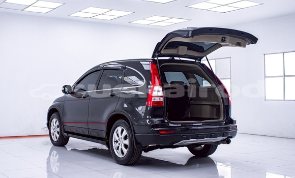 ซื้อ รถมือสอง Honda CR-V สีดำ รถยนต์ ใน %{เมือง} ใน นนทบุรี ซื้อ รถมือสอง Honda CR-V สีดำ รถยนต์ ใน %{เมือง} ใน นนทบุรี