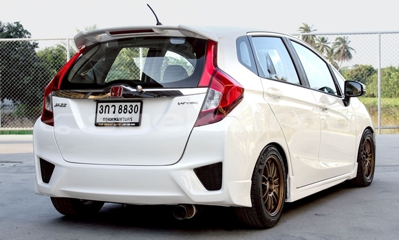 ซื้อ รถมือสอง Honda Jazz ขาว รถยนต์ ใน %{เมือง} ใน นนทบุรี ซื้อ รถมือสอง Honda Jazz ขาว รถยนต์ ใน %{เมือง} ใน นนทบุรี