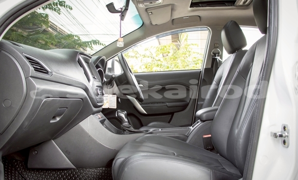 ซื้อ รถมือสอง MG 5 ขาว รถยนต์ ใน %{เมือง} ใน นนทบุรี ซื้อ รถมือสอง MG 5 ขาว รถยนต์ ใน %{เมือง} ใน นนทบุรี