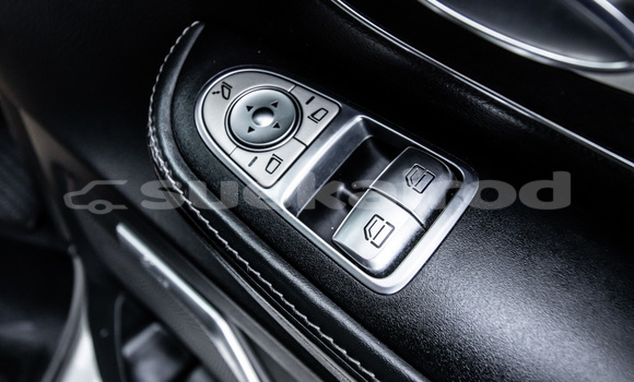 Buy Used Mercedes-Benz V-klasse White Car in Bangkok in Bangkok Buy Used Mercedes-Benz V-klasse White Car in Bangkok in Bangkok