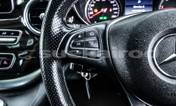 Buy Used Mercedes-Benz V-klasse White Car in Bangkok in Bangkok Buy Used Mercedes-Benz V-klasse White Car in Bangkok in Bangkok