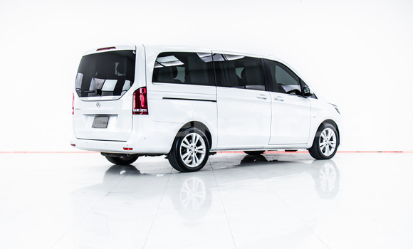 Buy Used Mercedes-Benz V-klasse White Car in Bangkok in Bangkok Buy Used Mercedes-Benz V-klasse White Car in Bangkok in Bangkok