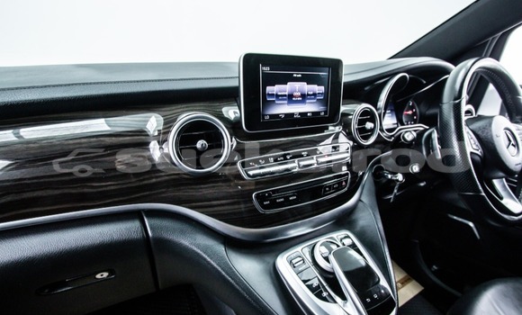 ซื้อ รถมือสอง Mercedes-Benz V-klasse ขาว รถยนต์ ใน %{เมือง} ใน นนทบุรี ซื้อ รถมือสอง Mercedes-Benz V-klasse ขาว รถยนต์ ใน %{เมือง} ใน นนทบุรี