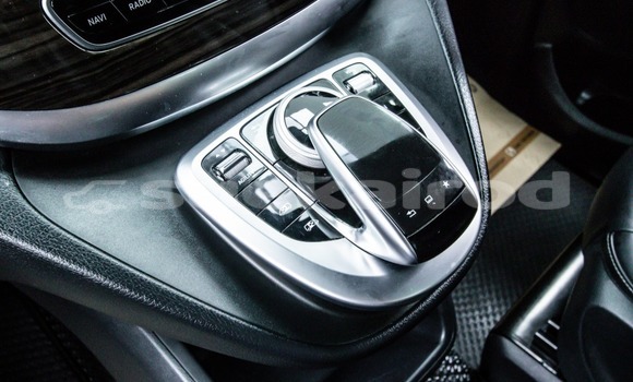 ซื้อ รถมือสอง Mercedes-Benz V-klasse ขาว รถยนต์ ใน %{เมือง} ใน นนทบุรี ซื้อ รถมือสอง Mercedes-Benz V-klasse ขาว รถยนต์ ใน %{เมือง} ใน นนทบุรี