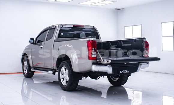 Buy Used Isuzu D-Max Brown Car in Bangkok in Bangkok Buy Used Isuzu D-Max Brown Car in Bangkok in Bangkok