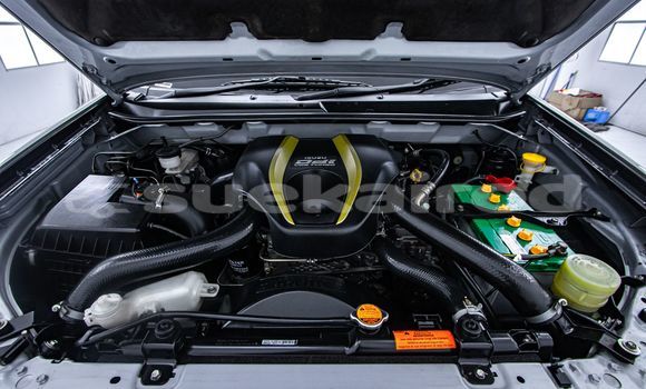 Buy Used Isuzu D-Max Brown Car in Bangkok in Bangkok Buy Used Isuzu D-Max Brown Car in Bangkok in Bangkok