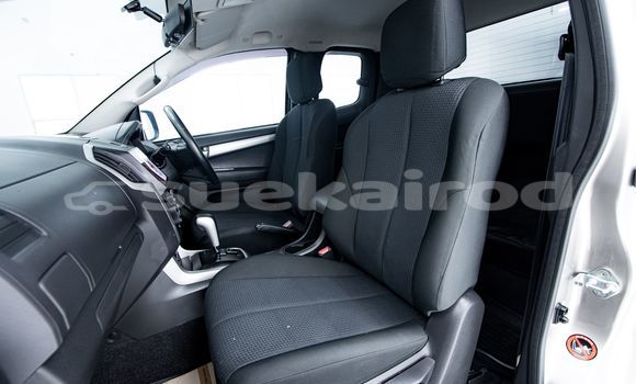 Buy Used Isuzu D-Max Brown Car in Bangkok in Bangkok Buy Used Isuzu D-Max Brown Car in Bangkok in Bangkok