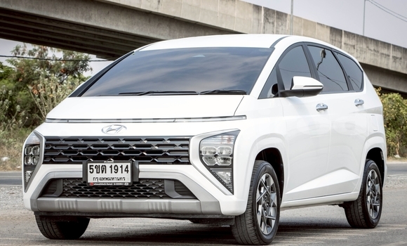 ซื้อ รถมือสอง Hyundai Starex ขาว รถยนต์ ใน %{เมือง} ใน นนทบุรี