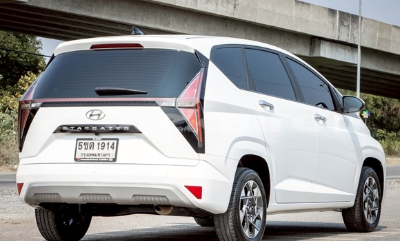 Buy Used Hyundai Starex White Car in Nonthaburi in Nonthaburi Buy Used Hyundai Starex White Car in Nonthaburi in Nonthaburi