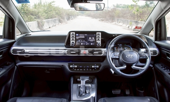 Buy Used Hyundai Starex White Car in Nonthaburi in Nonthaburi Buy Used Hyundai Starex White Car in Nonthaburi in Nonthaburi