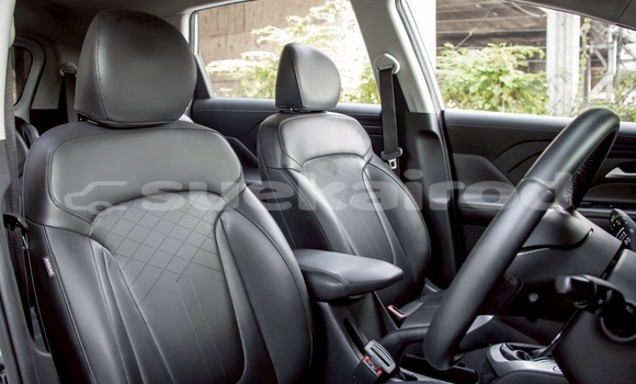 Buy Used Hyundai Starex White Car in Nonthaburi in Nonthaburi Buy Used Hyundai Starex White Car in Nonthaburi in Nonthaburi