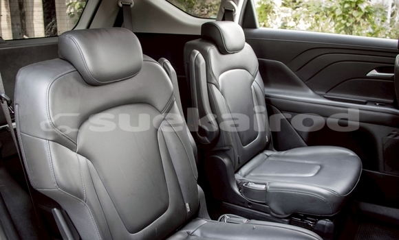 Buy Used Hyundai Starex White Car in Nonthaburi in Nonthaburi Buy Used Hyundai Starex White Car in Nonthaburi in Nonthaburi