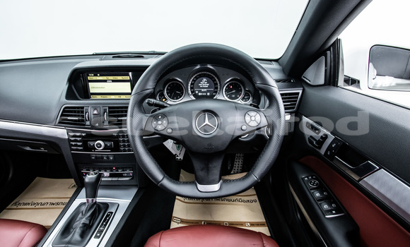 Buy Used Mercedes-Benz E-Classe White Car in Bangkok in Bangkok Buy Used Mercedes-Benz E-Classe White Car in Bangkok in Bangkok