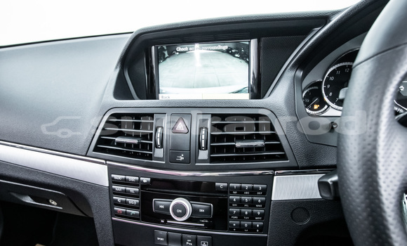 Buy Used Mercedes-Benz E-Classe White Car in Bangkok in Bangkok Buy Used Mercedes-Benz E-Classe White Car in Bangkok in Bangkok