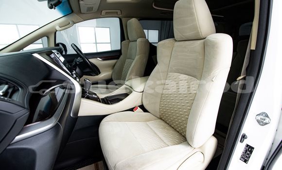 ซื้อ รถมือสอง Toyota Vellfire ขาว รถยนต์ ใน %{เมือง} ใน กรุงเทพมหานคร ซื้อ รถมือสอง Toyota Vellfire ขาว รถยนต์ ใน %{เมือง} ใน กรุงเทพมหานคร