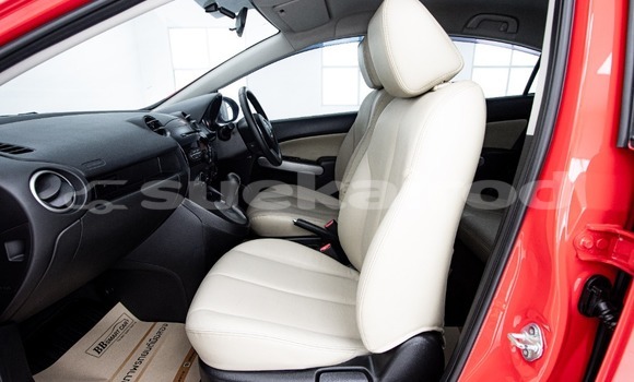 ซื้อ รถมือสอง Mazda 2 สีแดง รถยนต์ ใน %{เมือง} ใน นนทบุรี ซื้อ รถมือสอง Mazda 2 สีแดง รถยนต์ ใน %{เมือง} ใน นนทบุรี