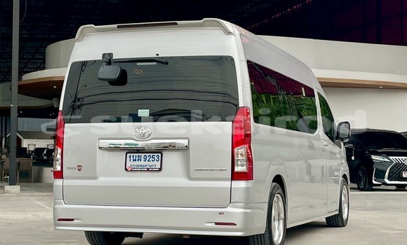 Buy Used Toyota Commuter Other Car in Nonthaburi in Nonthaburi Buy Used Toyota Commuter Other Car in Nonthaburi in Nonthaburi