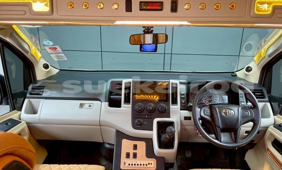 Buy Used Toyota Commuter Other Car in Nonthaburi in Nonthaburi Buy Used Toyota Commuter Other Car in Nonthaburi in Nonthaburi