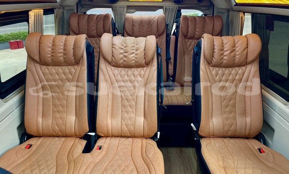 Buy Used Toyota Commuter Other Car in Nonthaburi in Nonthaburi Buy Used Toyota Commuter Other Car in Nonthaburi in Nonthaburi