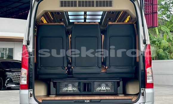 Buy Used Toyota Commuter Other Car in Nonthaburi in Nonthaburi Buy Used Toyota Commuter Other Car in Nonthaburi in Nonthaburi