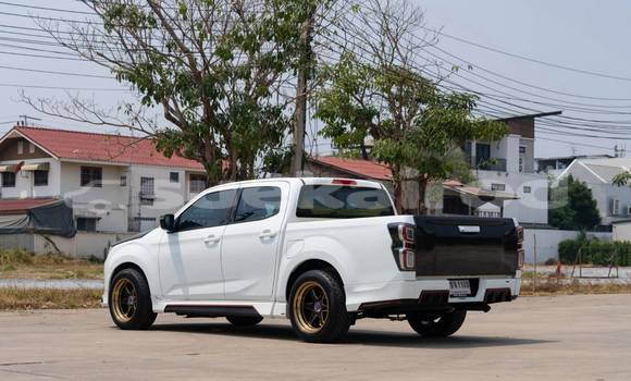 ซื้อ รถมือสอง Isuzu D-Max ขาว รถยนต์ ใน %{เมือง} ใน นนทบุรี ซื้อ รถมือสอง Isuzu D-Max ขาว รถยนต์ ใน %{เมือง} ใน นนทบุรี