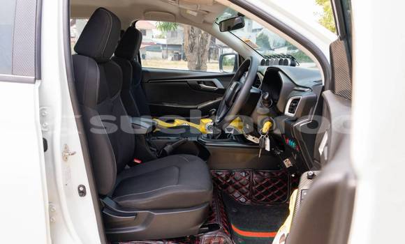 ซื้อ รถมือสอง Isuzu D-Max ขาว รถยนต์ ใน %{เมือง} ใน นนทบุรี ซื้อ รถมือสอง Isuzu D-Max ขาว รถยนต์ ใน %{เมือง} ใน นนทบุรี