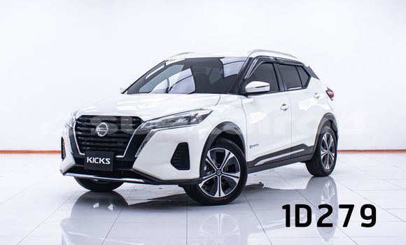 ซื้อ รถมือสอง Nissan Kix ขาว รถยนต์ ใน %{เมือง} ใน กรุงเทพมหานคร