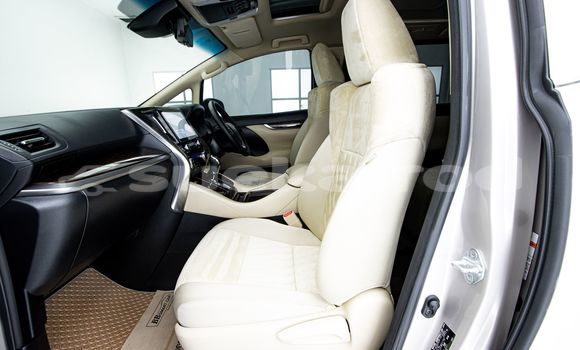 Buy Used Toyota Vellfire Brown Car in Bangkok in Bangkok Buy Used Toyota Vellfire Brown Car in Bangkok in Bangkok