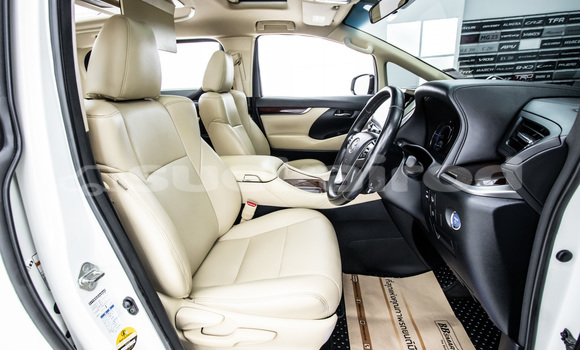 ซื้อ รถมือสอง Toyota Alphard ขาว รถยนต์ ใน %{เมือง} ใน กรุงเทพมหานคร ซื้อ รถมือสอง Toyota Alphard ขาว รถยนต์ ใน %{เมือง} ใน กรุงเทพมหานคร