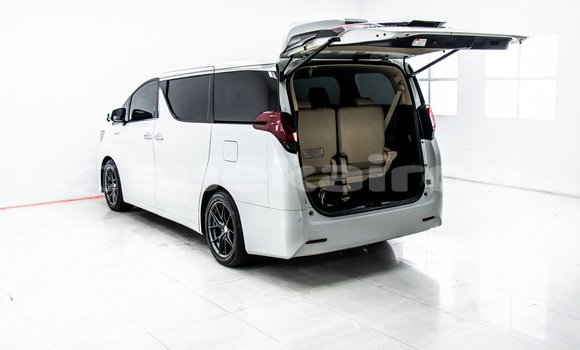 ซื้อ รถมือสอง Toyota Alphard ขาว รถยนต์ ใน %{เมือง} ใน กรุงเทพมหานคร ซื้อ รถมือสอง Toyota Alphard ขาว รถยนต์ ใน %{เมือง} ใน กรุงเทพมหานคร