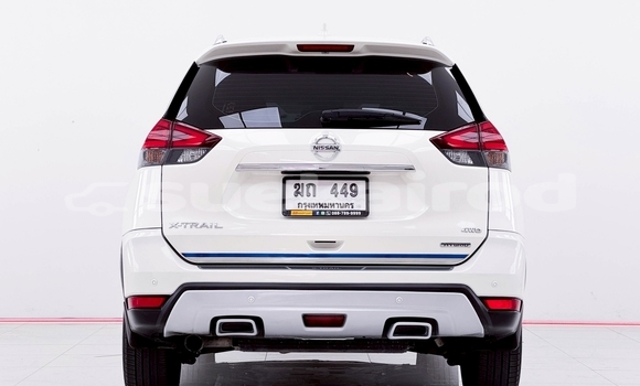 Buy Used Nissan X-Terra White Car in Nonthaburi in Nonthaburi Buy Used Nissan X-Terra White Car in Nonthaburi in Nonthaburi