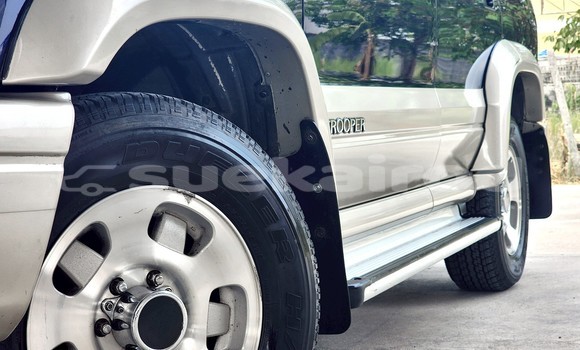ซื้อ รถมือสอง Isuzu Trooper สีน้ำเงิน รถยนต์ ใน %{เมือง} ใน นนทบุรี ซื้อ รถมือสอง Isuzu Trooper สีน้ำเงิน รถยนต์ ใน %{เมือง} ใน นนทบุรี