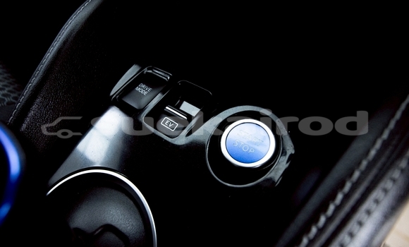 Buy Used Nissan Note White Car in Nonthaburi in Nonthaburi Buy Used Nissan Note White Car in Nonthaburi in Nonthaburi