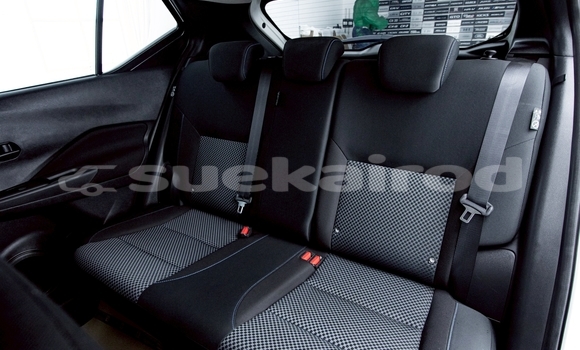 Buy Used Nissan Note White Car in Nonthaburi in Nonthaburi Buy Used Nissan Note White Car in Nonthaburi in Nonthaburi